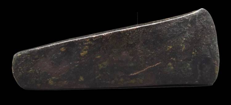 Ascia piatta in Bronzo, mm. 95. Europa, 2000-1500 a.C. (355)