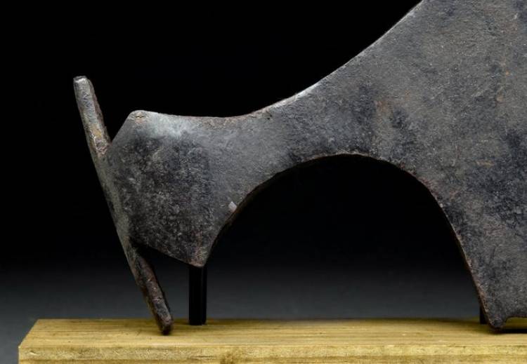 Ascia da battaglia Vichinga in Ferro di tipo Barbuto. Epoca: ca. 900-1100 d.C. (351).
