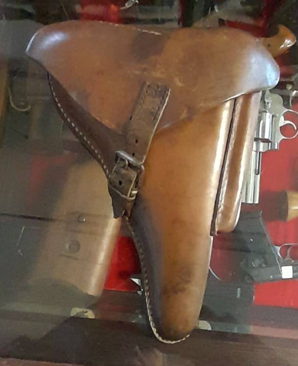 FONDINA LUGER P.08 I GM Cavalleria. Pelle Marrone.