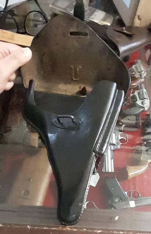 WH FONDINA WALTHER P.38 A BAULETTO ‘P.38 gxy 43 WaA 706’.