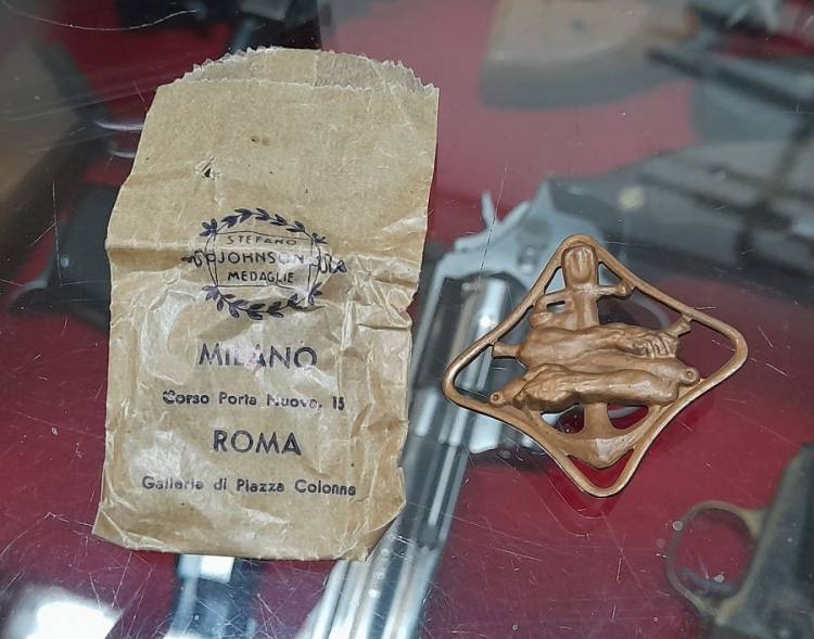 RM DISTINTIVO. Navigazione in Guerra 1° Grado Navi Ausiliarie+ Bustina.