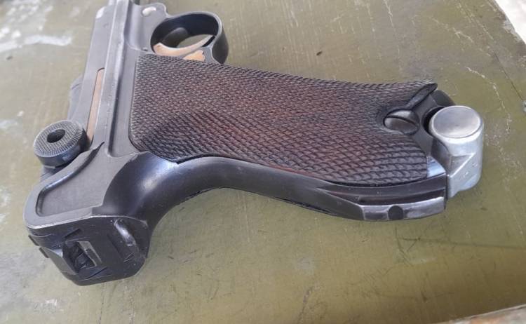 PISTOLA LUGER P.08 S/42 1937 Cal. 9x21.