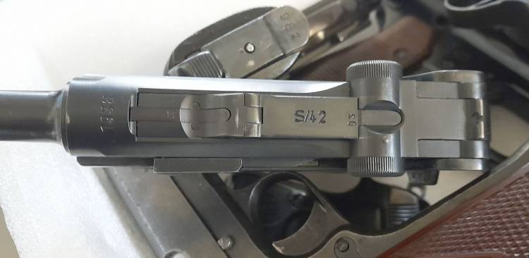 PISTOLA LUGER P.08 S/42 1938 Cal. 9x21.