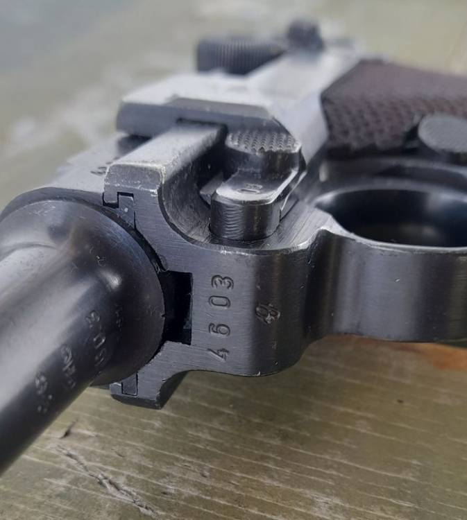 PISTOLA LUGER P.08 S/42 1938 Cal. 9x21.
