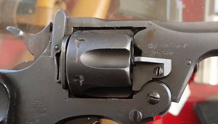 REVOLVER ENFIELD N° 2 MKI** ´Albion 1943´ Cal. 38 SW.