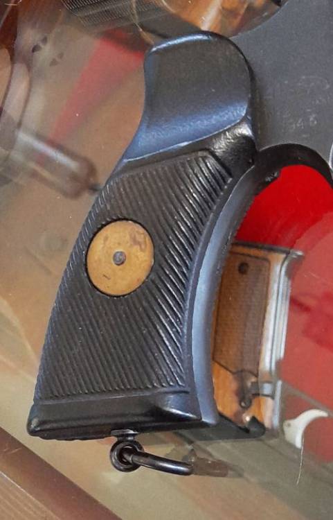 REVOLVER ENFIELD N° 2 MKI** ´Albion 1943´ Cal. 38 SW.