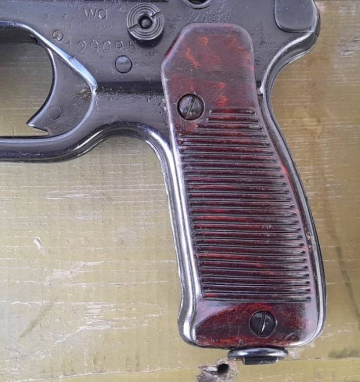 PISTOLA LANCIARAZZI MOD. LP.42 (1).