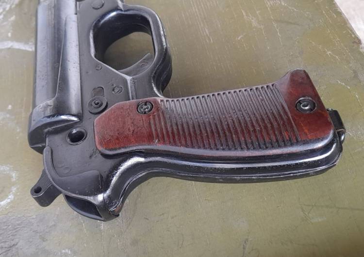 PISTOLA LANCIARAZZI MOD. LP.42 (1).