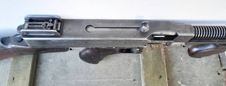 FUCILE MITR. THOMPSON M.1928 A1 + IMP. ANT. + SERBATOIO CIRC,
