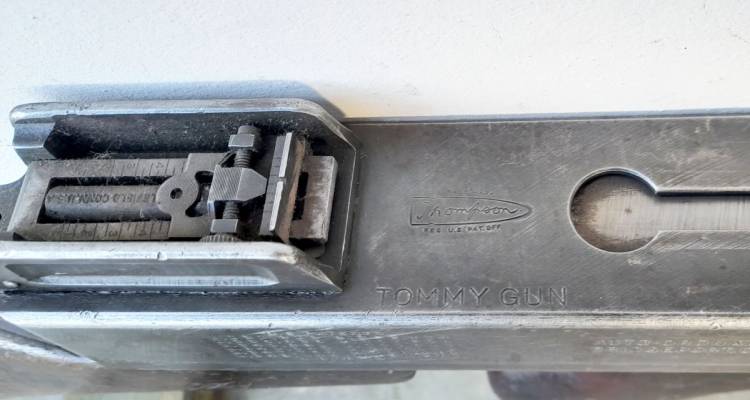 FUCILE MITR. THOMPSON M.1928 A1 + IMP. ANT. + SERBATOIO CIRC,