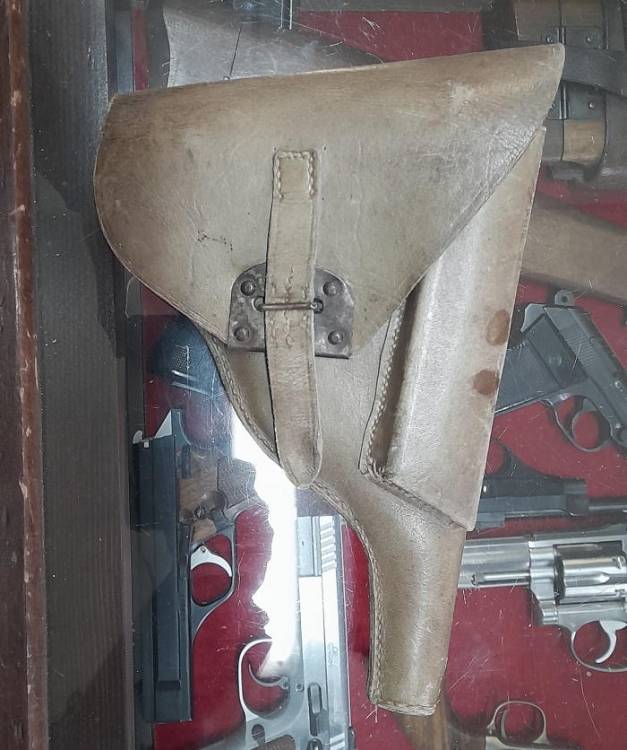 REI FONDINA PISTOLA GLISENTI M.1910 – BRIXIA M.1913 CUOIO VERDE.