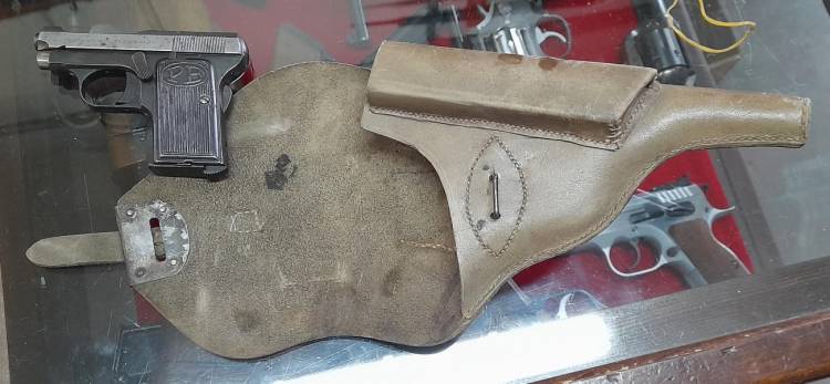 REI FONDINA PISTOLA GLISENTI M.1910 – BRIXIA M.1913 CUOIO VERDE.