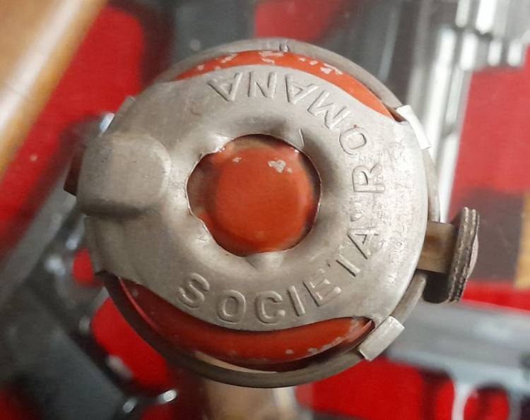 BOMBA A MANO S.R.C.M. M.35 ‘SOCIETA’ ROMANA’ Rossa.