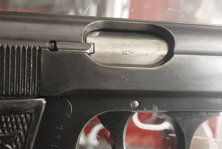 PISTOLA WALTHER PP ZELLA MEHLIS R.F.V. N Coronata Cal. 7,65 Br. + FONDINA