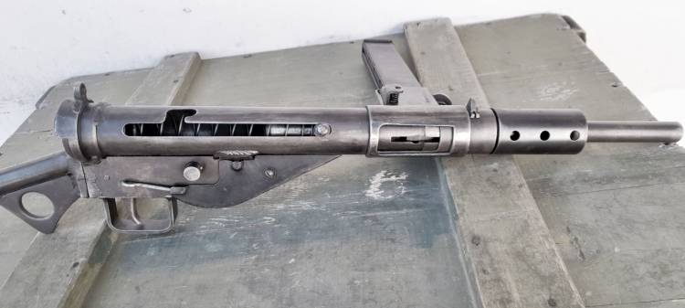GB STEN MKII (7)