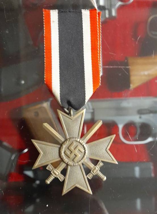 CROCE AL MERITO CON SPADE II CL. (KriegsVerndienstKreuz mit Schwertern) (5)