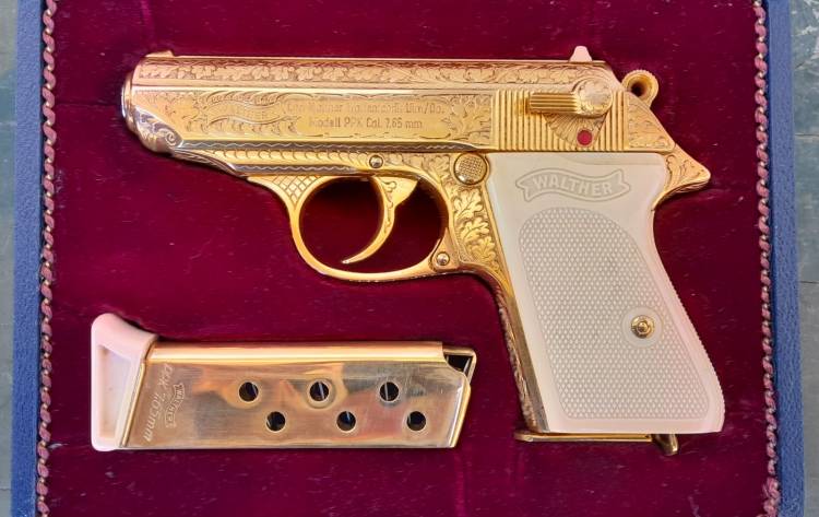 PISTOLA WALTHER PPK ‘GOLD’. Cal. 7,65 Br.