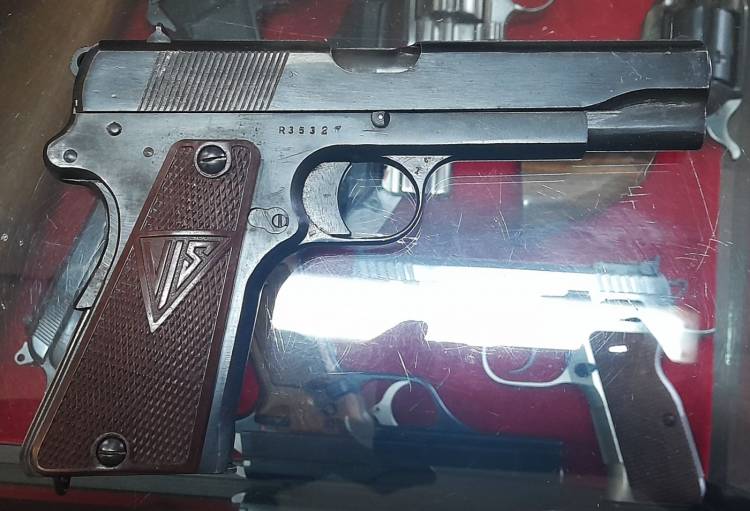 PISTOLA RADOM-VIS M.35/I (WaA SS).