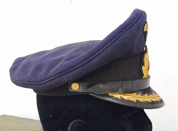 KM SCHIRMUTZE U-Boot Korvettenkapitän ‘Peter Erich Cremer’..