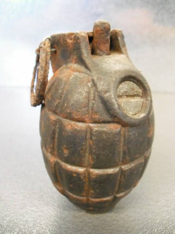 F - ARMI DISATTIVATE -  - BOMBA A MANO MILLS N�23 MKII