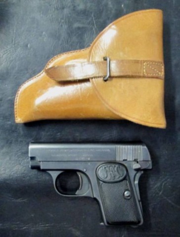 E - ARMI ATTIVE -  - PISTOLA  BROWNING �BABY� 1927  Cal.6,35  +  FONDINA UFF. REI