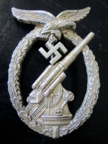 I - MILITARIA STORICA -  - DISTINTIVO LW  FLAK