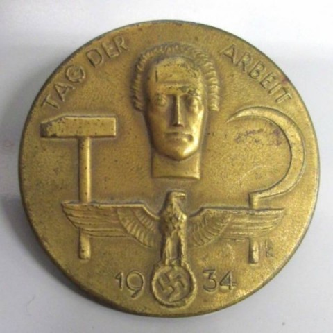 I - MILITARIA STORICA -  - DISTINTIVO  �Tag der Arbait 1934�