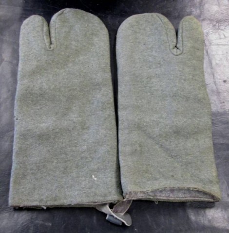 I - MILITARIA STORICA -  - REI	ALPINI  GUANTI A 3 DITA  IN LANA