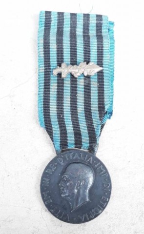I - MILITARIA STORICA -  - REI  MEDAGLIA CAMPAGNA D�AFRICA + NASTRINO.