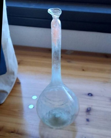 A - ANTIQUARIATO -  - Ampolla  in Vetro soffiato,   H. ca 30 cm.   Sec. XIX