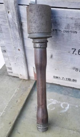 F - ARMI DISATTIVATE -  - STIELHANDGRANATE M.24  CON CAMICIA DI RINFORZO.