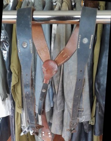 I - MILITARIA STORICA -  - WH   SPALLACCI   A � Y � IN CUOIO.   �0/0390/0067�.