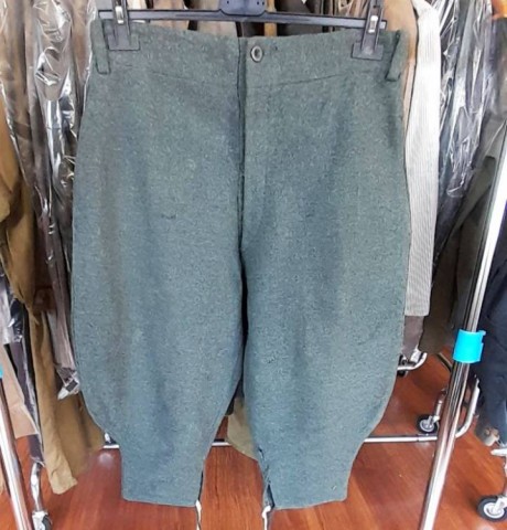 I - MILITARIA STORICA -  - RSI    PANTALONI  UFF.  ALPINI  II GM.  (CON GIACCA �MONTEROSA�).