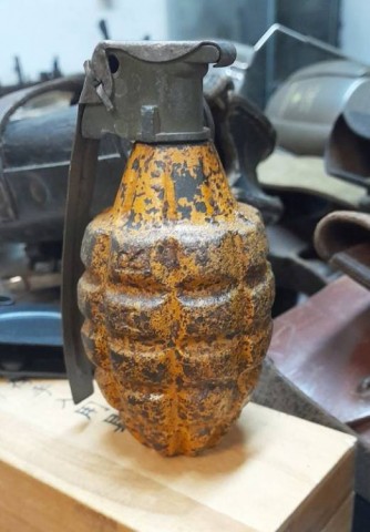 F - ARMI DISATTIVATE -  - BOMBA A MANO  MK1-HE  ANANAS  I GM (4).