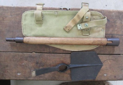 I - MILITARIA STORICA -  - GB   PICOZZINO + CUSTODIA PARACADUTISTI