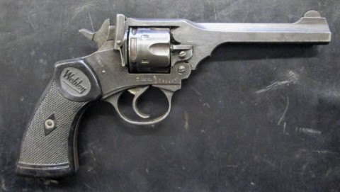 E - ARMI ATTIVE -  - REVOLVER WEBLEY MKIV  Cal.38 S&W (2)