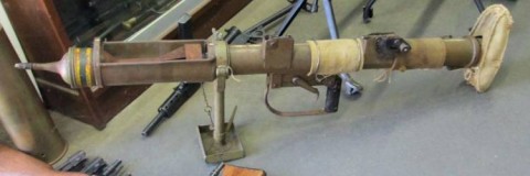 F - ARMI DISATTIVATE -  - GB � LANCIAGRANATE  P.I.A.T.	