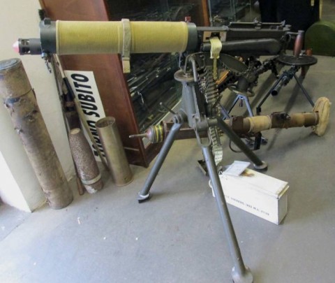 F - ARMI DISATTIVATE -  - MG VICKERS  Cal.303 Br. + TREPPIEDE + NASTRO + SCATOLA  scarr.