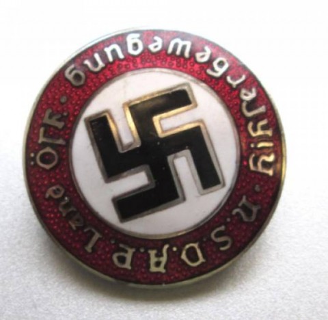 I - MILITARIA STORICA -  - COPIA  OCCHIELLO  APPARTENENTE MOVIMENTO AUSTRIACO NSDAP