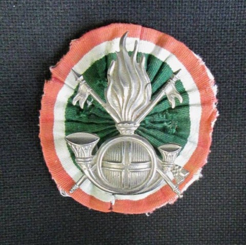  -  - FREGIO  + COCCARDA  UFF. CAVALLERIA COLONIALE  A.O.I.