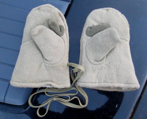 I - MILITARIA STORICA -  - GB  GUANTI INVERNALI 3 DITA.