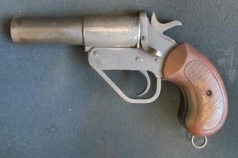 E - ARMI ATTIVE -  - GB  LANCIARAZZI  COSTON VERY  Cal. 1�.