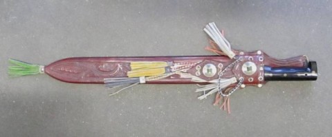 D - ARMI BIANCHE -  - MACHETE  INCISO DI EL SALVADOR CON FODERO PELLE.   SEC. XX.