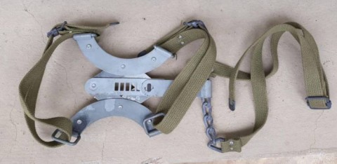 I - MILITARIA STORICA -  - US  RAMPONI DA GHIACCIO MOD. 42.							60,00