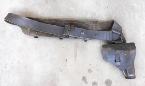 I - MILITARIA STORICA -  - REI  PORTACARICARORI  a Bandoliera  + FONDINA per  Beretta M.34 