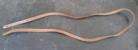 I - MILITARIA STORICA -  - REI    CINGHIETTA PER  BINOCOLO CUOIO MARRONE.