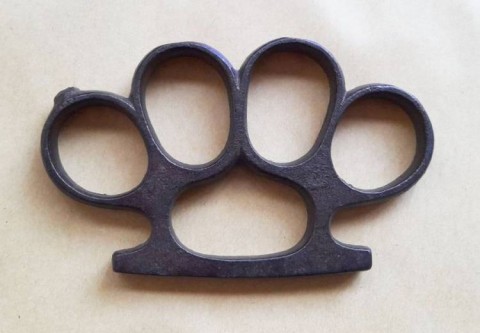 D - ARMI BIANCHE -  - REI   TIRAPUGNI  da Trincea in Ferro.  I GM.	