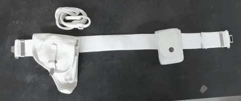 N - ESERCITO/MARINA  >1945 -  - MMI	  CINTURONE BIANCO + FONDINA M.34/51 + PORTACARICATORI.