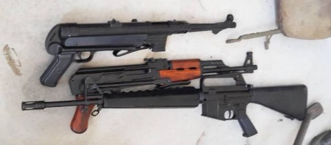 F - ARMI DISATTIVATE -  - FUCILI MITRAGLIATORI   US  M.16 � AKM.74 Calcio Pieghevole � MP.40