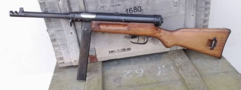 F - ARMI DISATTIVATE -  - MOSCH. AUT. BERETTA  38/42  Produzione per RSI  4�UT	